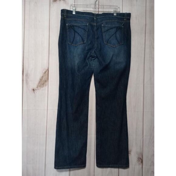 New York & Company Jean Ladies 16 Average Low Rise Bootcut Blue - Picture 2 of 7